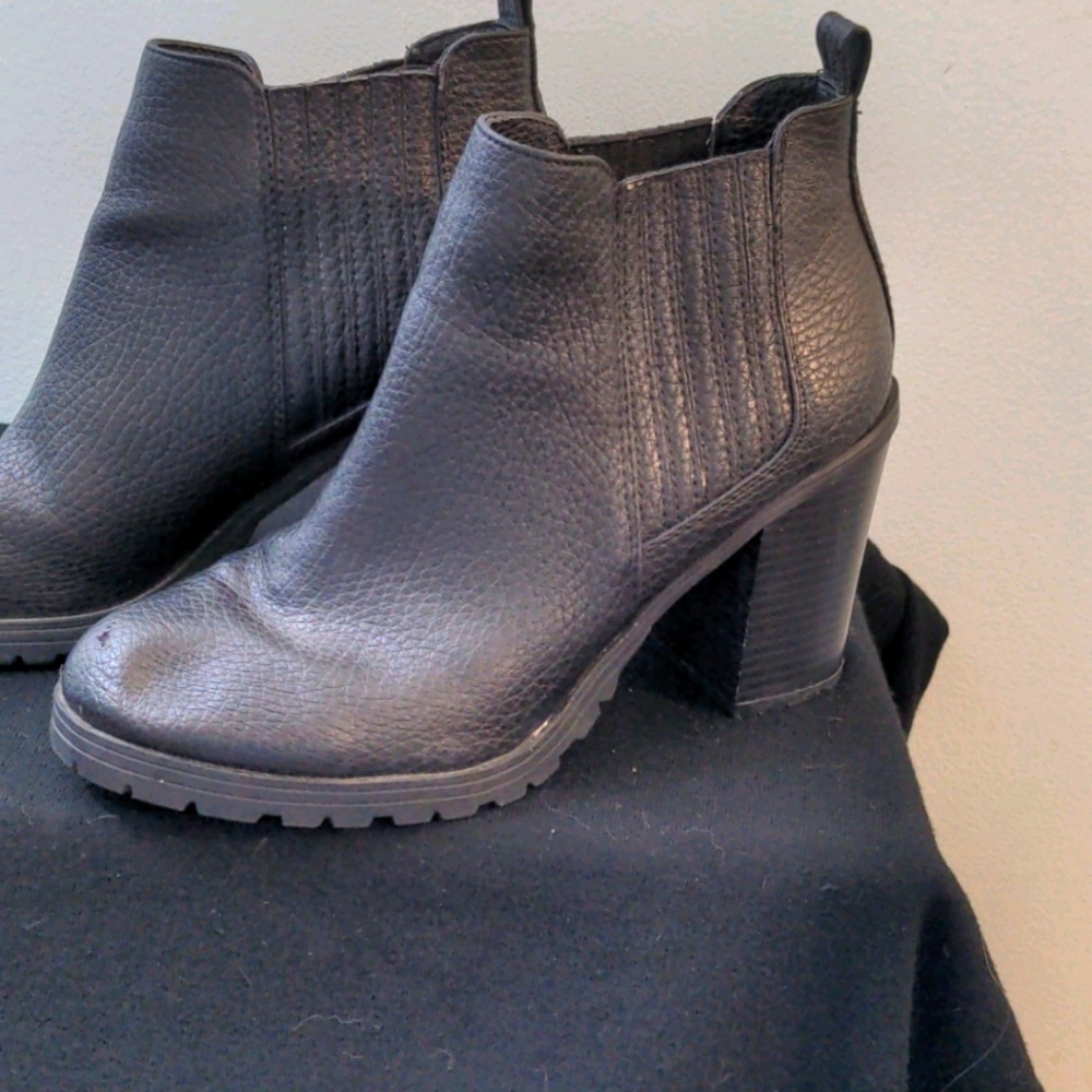 Sam and Libby Ankle Boot